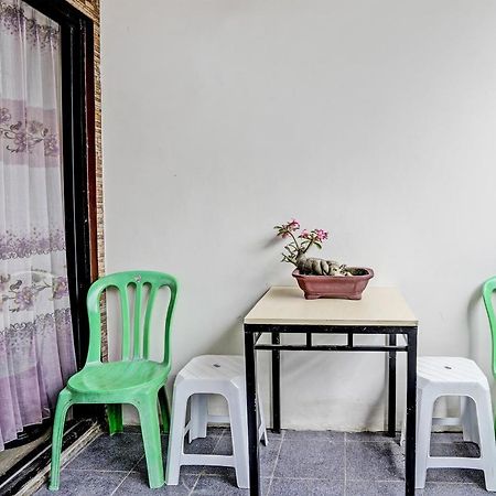 Oyo 92435 Sunlo Cozy Home Family Homestay Syariah Surabaja Zewnętrze zdjęcie