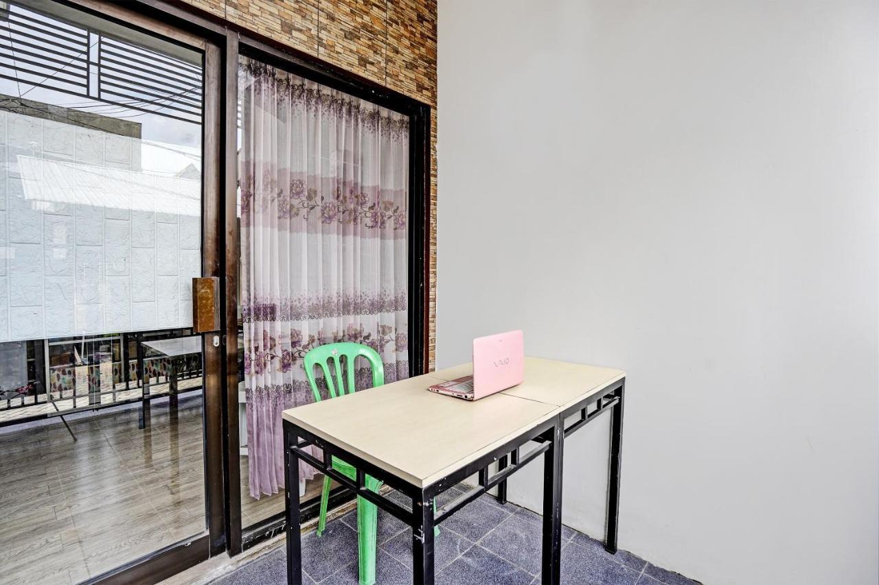 Oyo 92435 Sunlo Cozy Home Family Homestay Syariah Surabaja Zewnętrze zdjęcie